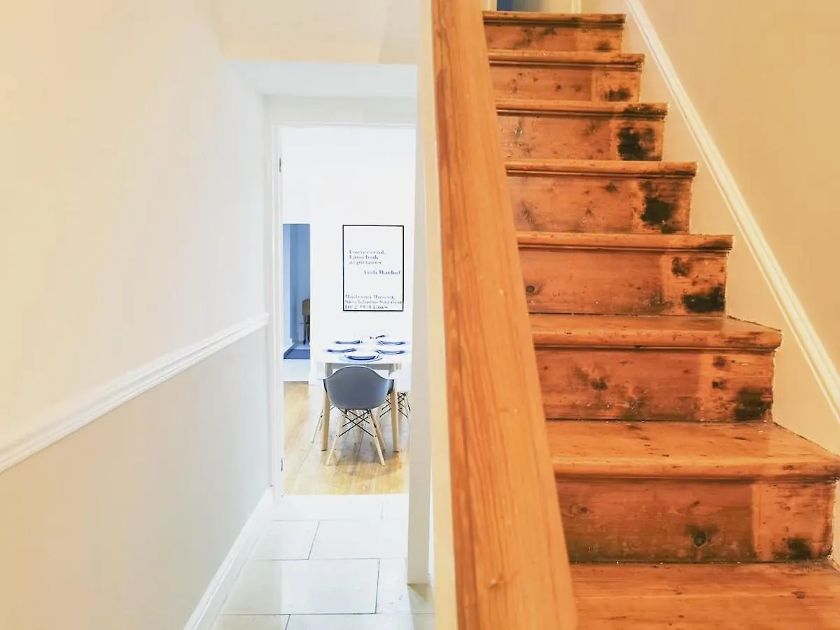Railway Street By Switchback Stays Cardiff Verenigd Koninkrijk