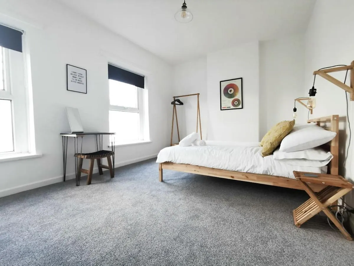Railway Street By Switchback Stays Cardiff Verenigd Koninkrijk