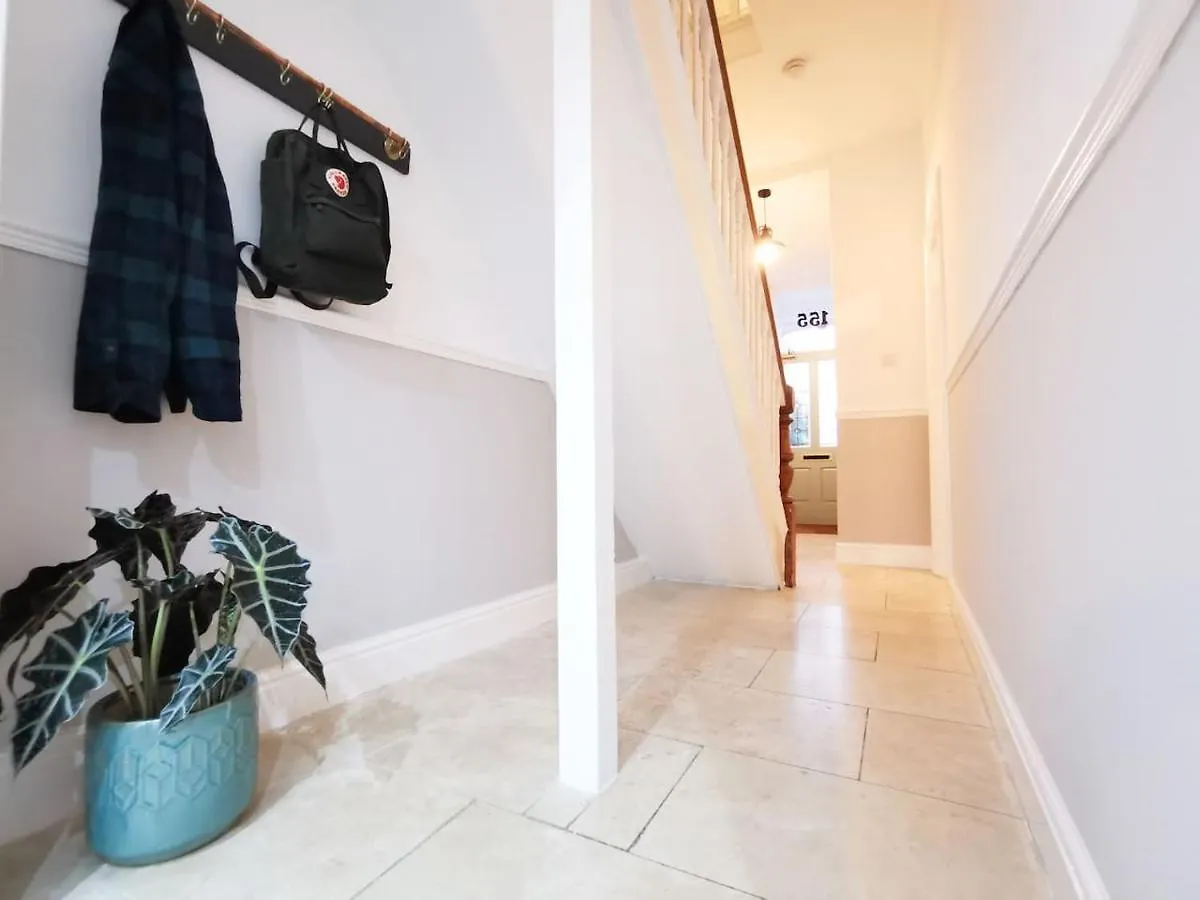 Railway Street By Switchback Stays Cardiff Apartment